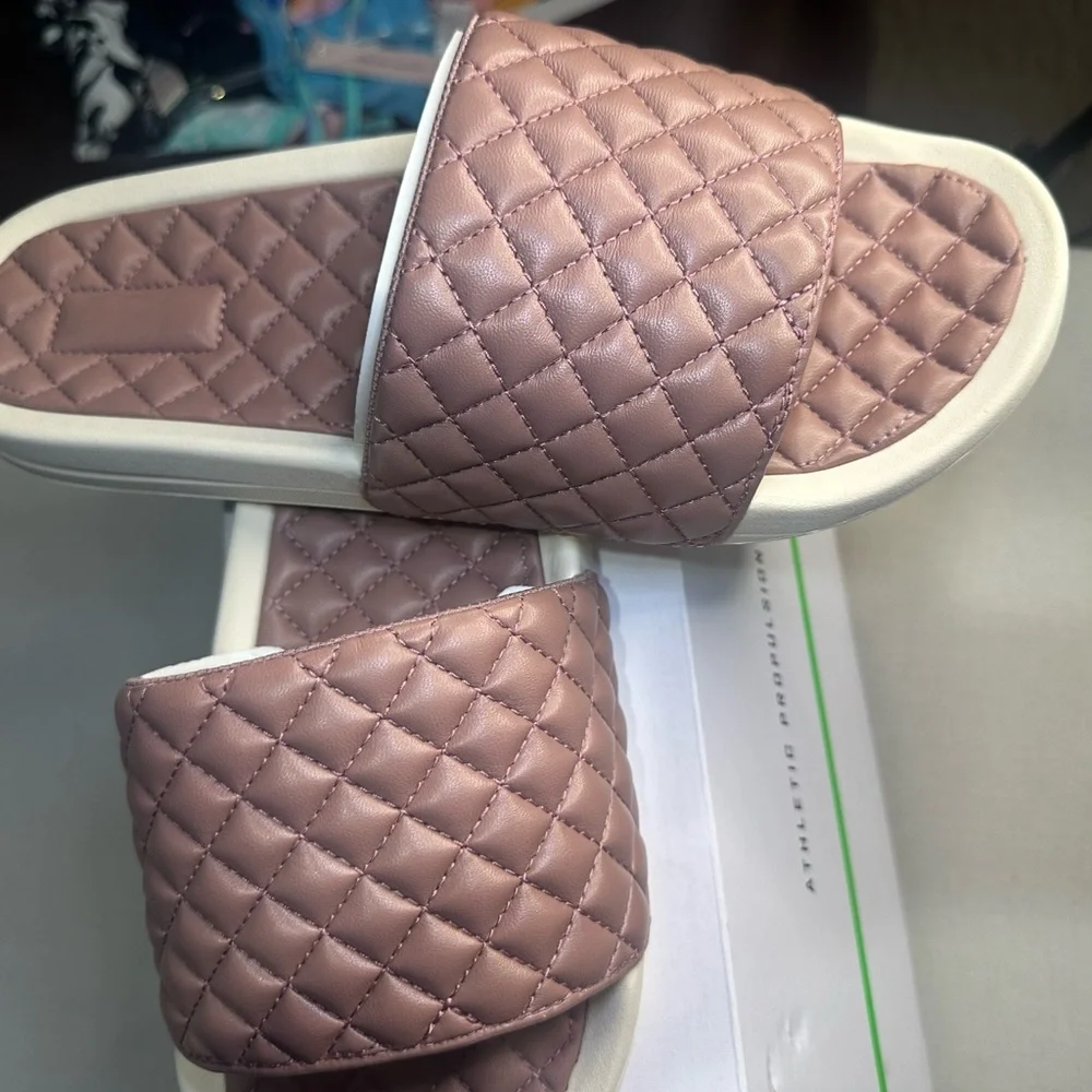 653.714. APL Quilted Slide Sandals in Beachwood/Pristine - Picture 3 of 6